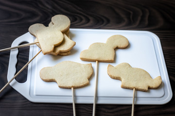 Biscoitos decorados dinossauros decorated buttery dough biscuits cookie