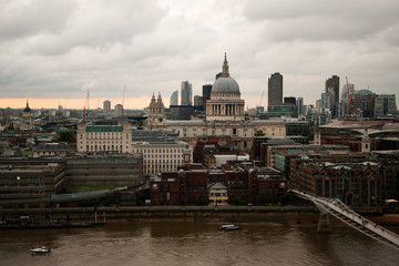 Fototapeta na wymiar London cathedral view
