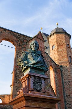 Monument to Count Philipp Ludwig II. and Walloon church, ruins, Hanau, Hesse, Germany, Europe
