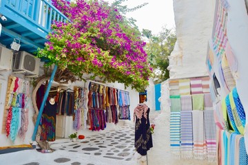 Wandering the maze of streets in Mykonos Greece - obrazy, fototapety, plakaty