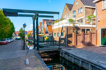 Fototapeta na wymiar Volendam, Niederlande, Innenstadtszene