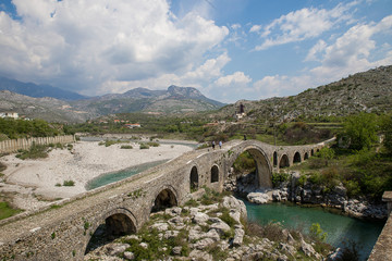 Brücke von Mes / Messi bei Shkoudra in Albanien