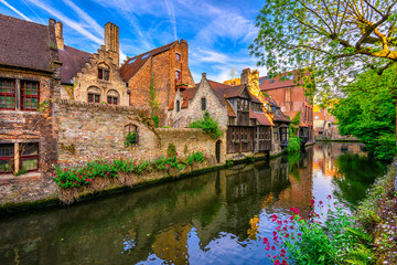 Fototapeta premium View of canal in the historic city center of Bruges (Brugge), West Flanders province, Belgium. Cityscape of Bruges.