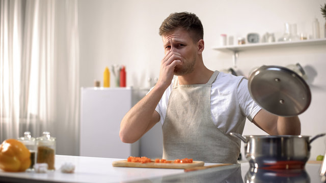 Bachelor Prepared Untasty Soup, Disgusted With Smell Of Meal, Novice Chef