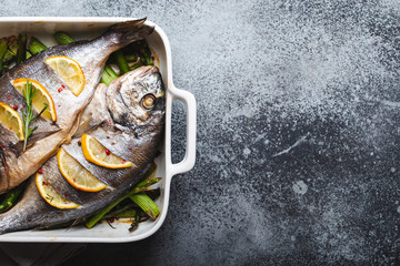 Fish dorado baked with asparagus