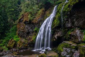 Obraz na płótnie Canvas Little Mashel Falls In Washington State