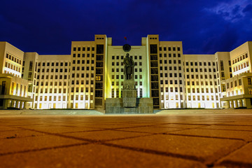 Fototapeta na wymiar Minsk, Belarus - June 29, 2018: Monument of Lenin in front of Government House of Republic of Belarus. Independence Square, Minsk, Belarus