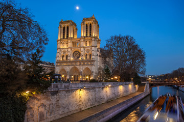 Fototapeta na wymiar Notre Dame Cathedral in Paris at night, France