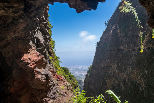 Windows of the Guimar