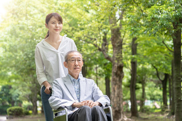 高齢者　車椅子