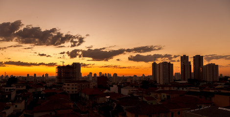 Fototapeta na wymiar Hot Sunset in the city