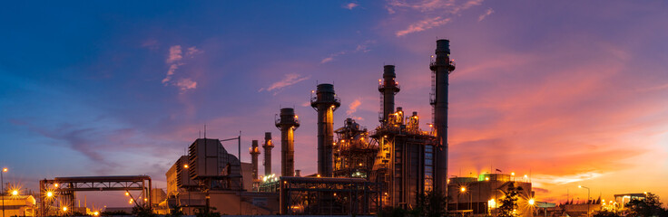 Fototapeta na wymiar Panoramic images of power plants during the night.