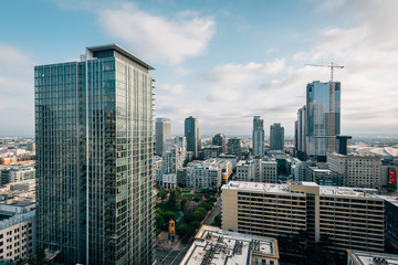 Fototapeta na wymiar Cityscape skyline view of downtown Los Angeles, California