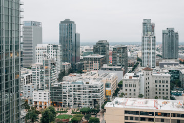 Fototapeta premium Cityscape skyline view of downtown Los Angeles, California