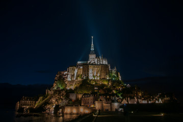 Fototapeta na wymiar Night view of Mont Saint Michel. France