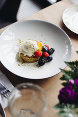 dessert with ice cream