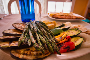 The table is set: tasty and healthy food to follow a healthy and balanced diet