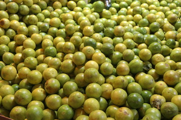 Limetten auf einem Markt