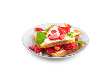 toasts with strawberries are very useful for health