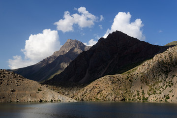 Fototapeta na wymiar Trails from Haft-Kul (Seven Lakes) in the Fan mountains, Tajikistan