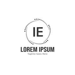 Obraz premium Initial IE logo template with modern frame. Minimalist IE letter logo vector illustration