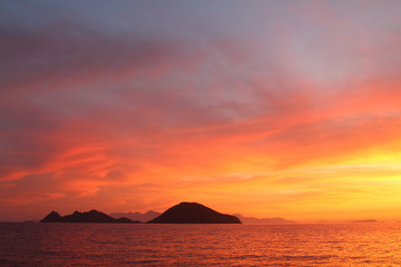 Fototapeta na wymiar Seaside town of Turgutreis and spectacular sunsets