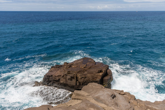 Beautiful Spitting Cave Of Portlock Vista On Oahu, Hawaii