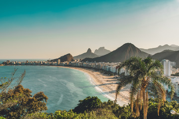 Uitzicht op het strand van Copacabana in Rio de Janeiro, Brazilië