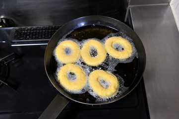 手作りドーナッツ