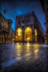 Frontal at the blue hour of Palazzo della Mercanzia at Bologna city in Italy © Guillaume Leray