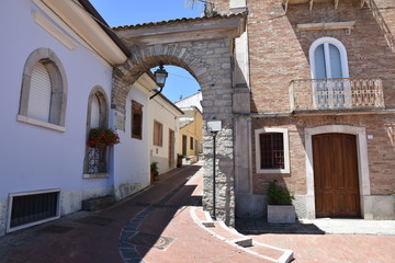 Fototapeta na wymiar Entry into the village of Savignano Irpino in southern Italy