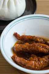 hot and spicy steamed chicken feet