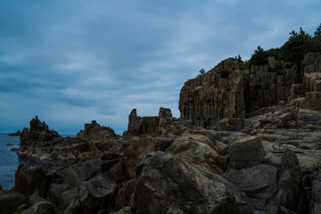 東尋坊で撮影したダイナミックでゴツゴツとした岩
