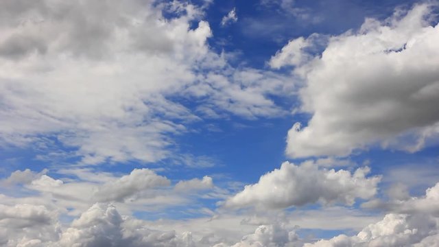 Timelapse of cloud motion moving in blue sky sunny summer day for transition purpose