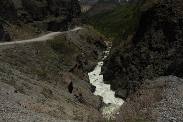 Yankee Boy Basin Road
