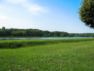 the lake in the summer Park