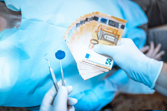 Dentista ricco e truffatore intasca soldi in nero dopo la prestazione medica