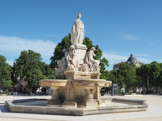 Fototapeta na wymiar Nîmes 