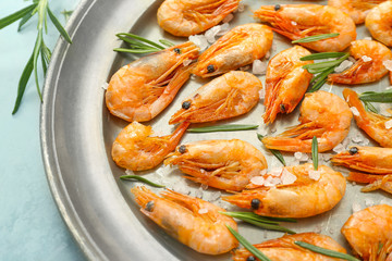 Tasty shrimps on plate, closeup