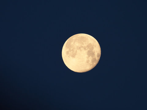 Moon  21  April 2019  Nagoya Japan