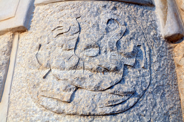 Beast carved stone pattern