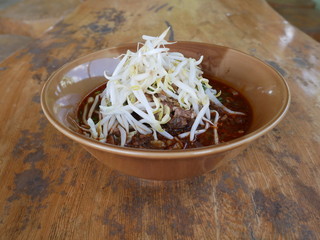 Myanmar noodle soup, Asian street food