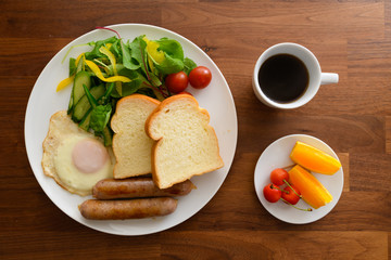 朝のイメージ　ブレックファスト