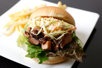 ハンバーガー Hamburger