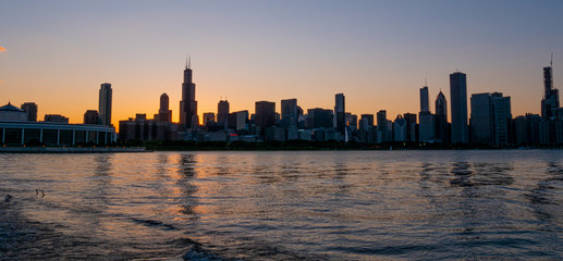 Silhouette of Chicago skyline in the evening - CHICAGO, ILLINOIS - JUNE 12, 2019