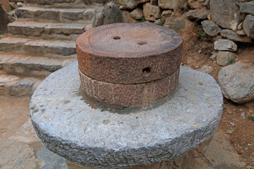 Naklejka premium Rock millstone