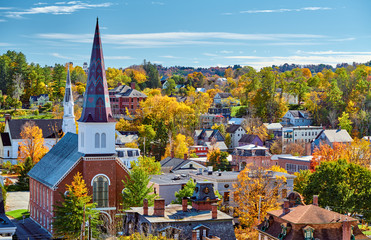 Montpelier town skyline at autumn in Vermont, USA - obrazy, fototapety, plakaty