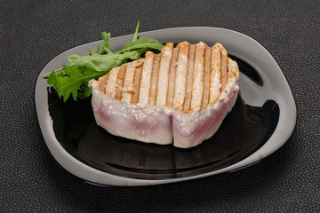 Grilled tuna steak