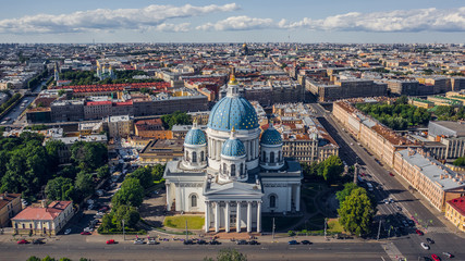 Fototapeta na wymiar Trinity Cathedral in St. Petersburg