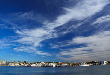 快晴の三崎港